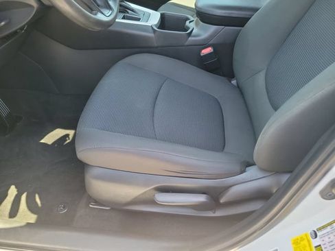 Used 2023 Toyota RAV4 LE FWD image 19
