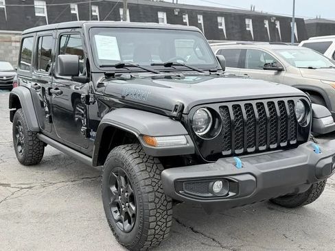 Used 2023 Jeep Wrangler Unlimited AWD/4WD image 3