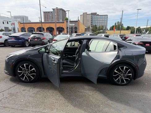 Certified 2024 Toyota Prius Prime FWD image 18
