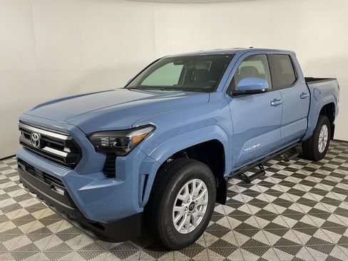New 2026 Toyota Tacoma SR5 AWD/4WD image 3