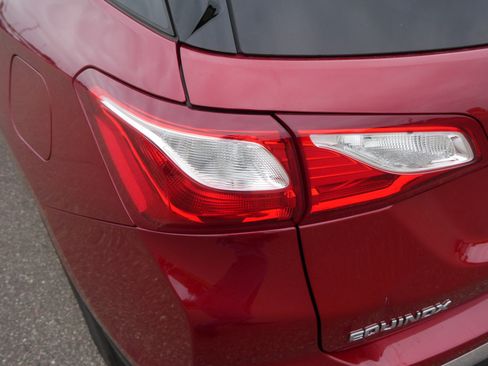 Used 2019 Chevrolet Equinox LT AWD/4WD image 17