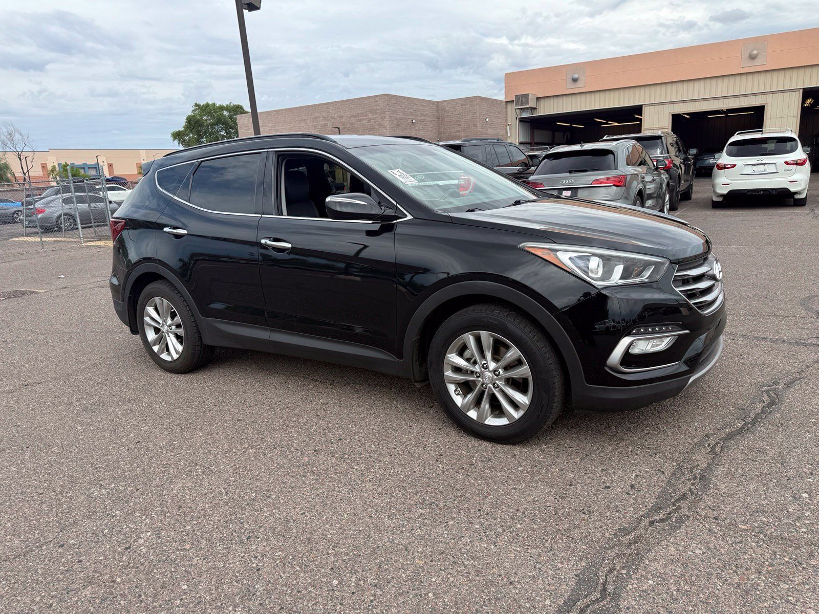 Used 2017 Hyundai Santa Fe Sport 2.0T FWD image 3