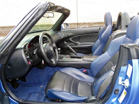 Used 2006 Honda S2000 image 12