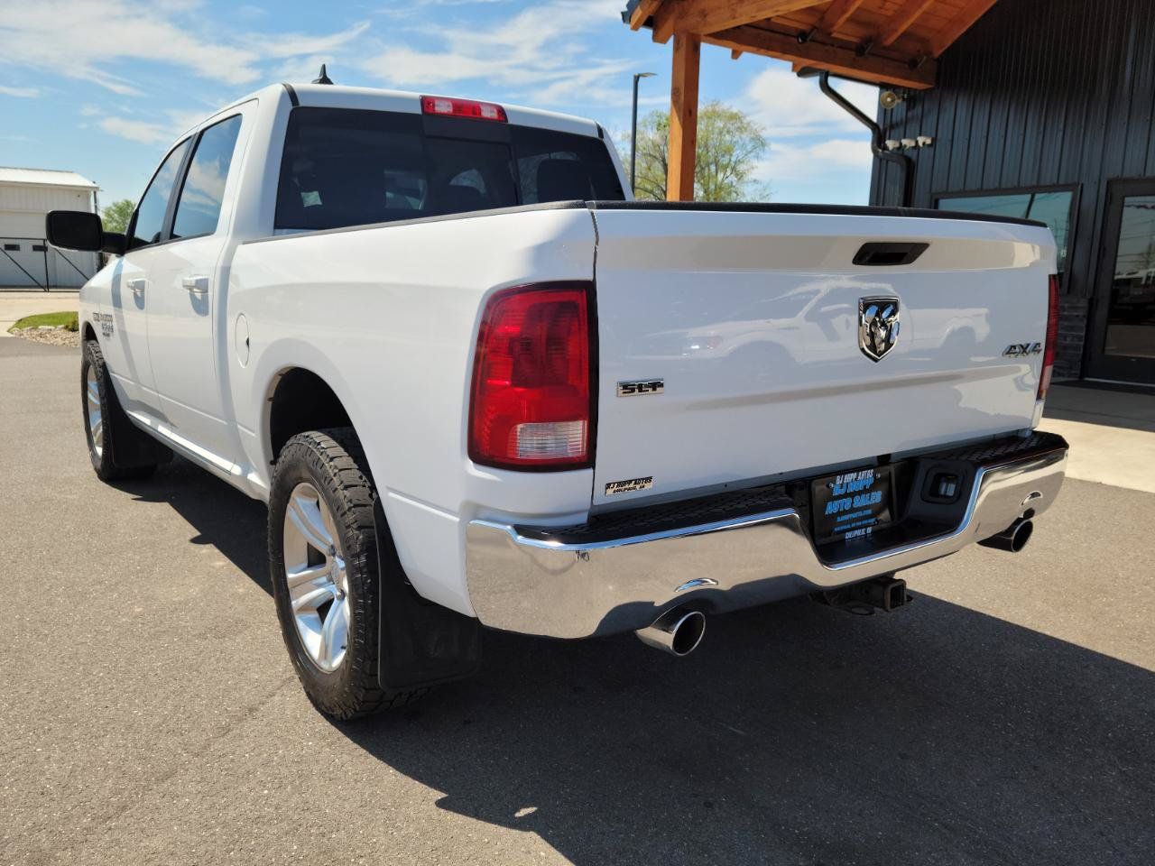 Used 2019 RAM 1500 Classic SLT w/ SLT Plus D←cor Group AWD/4WD image 6