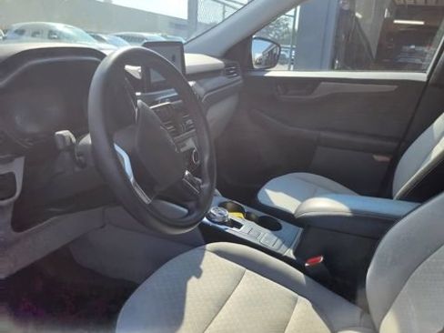 Used 2025 Ford Escape Active AWD/4WD image 14