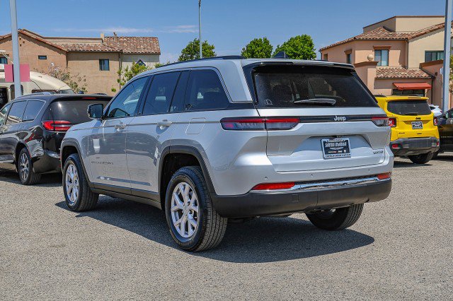 Used 2022 Jeep Grand Cherokee Limited RWD image 6