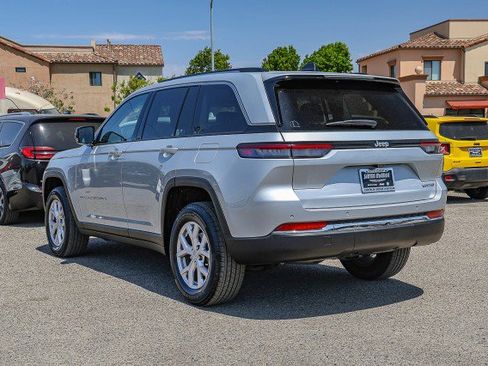 Used 2022 Jeep Grand Cherokee Limited RWD image 6