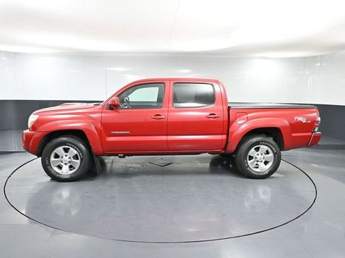 Used 2011 Toyota Tacoma 4x4 Double Cab image 8