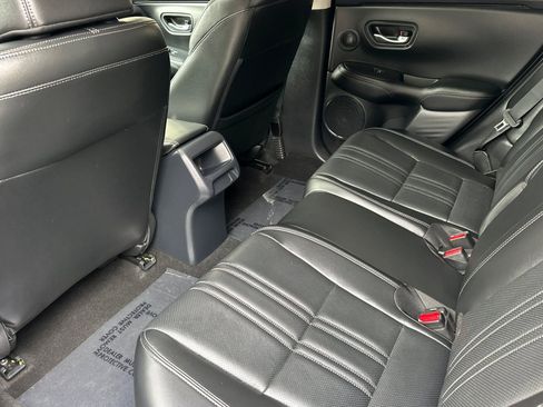 Used 2025 Honda HR-V EX-L image 14