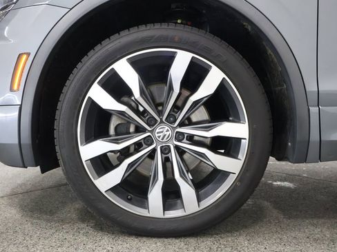 Used 2020 Volkswagen Tiguan SEL Premium R-Line w/ 3rd Row Seat Package image 5