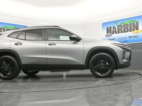 New 2026 Chevrolet Trax ACTIV w/ Sunroof Package image 21