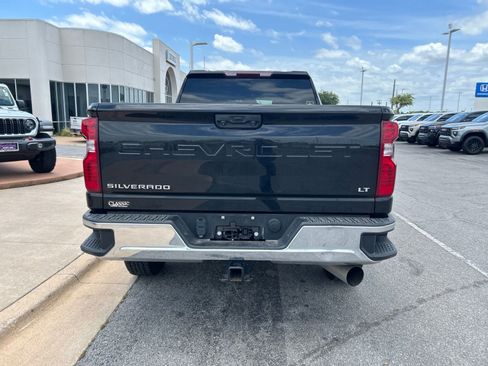 Used 2024 Chevrolet Silverado 2500 LT AWD/4WD image 6
