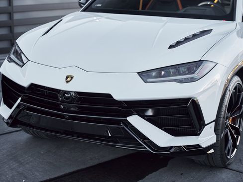 Used 2024 Lamborghini Urus S image 7