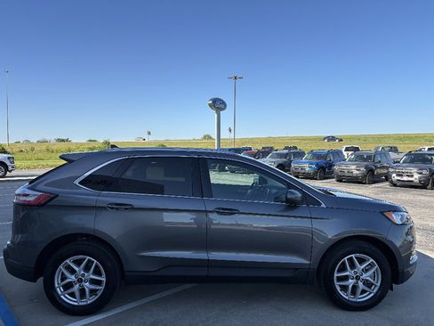 Used 2023 Ford Edge SEL w/ Convenience Package AWD/4WD image 6
