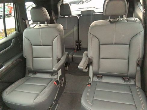 Used 2024 GMC Acadia Elevation image 18