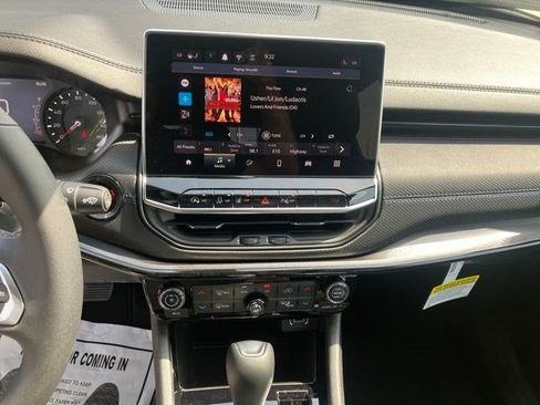 New 2026 Jeep Compass Limited AWD/4WD image 17