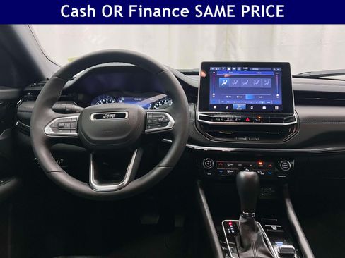 Used 2026 Jeep Compass Limited AWD/4WD image 15
