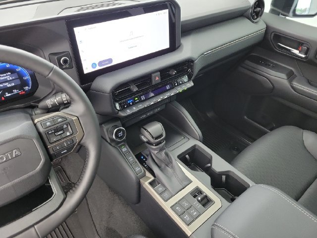 Used 2027 Toyota Land Cruiser AWD/4WD image 32