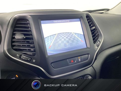 Used 2022 Jeep Cherokee Latitude Lux image 4