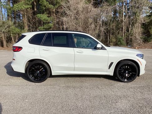 Used 2022 BMW X5 sDrive40i w/ M Sport Package image 4