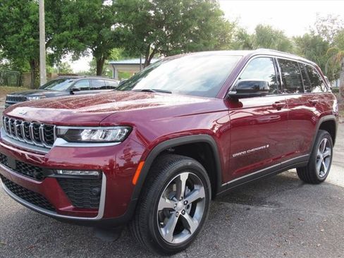 New 2026 Jeep Grand Cherokee Limited AWD/4WD image 3