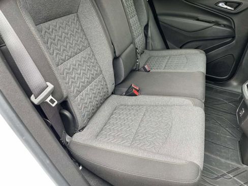 Used 2022 Chevrolet Equinox LT AWD/4WD image 17