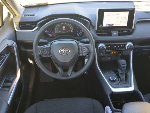 Used 2023 Toyota RAV4 LE image 21