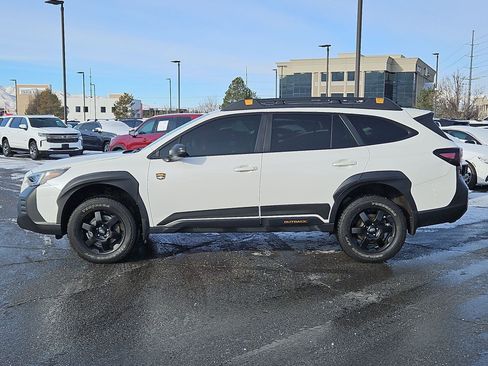 Used 2022 Subaru Outback Wilderness w/ Wilderness Package image 10