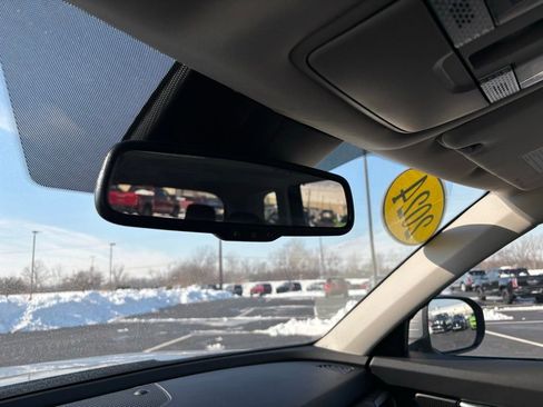 Used 2024 Kia Telluride EX w/ EX Captain's Chair Package image 46