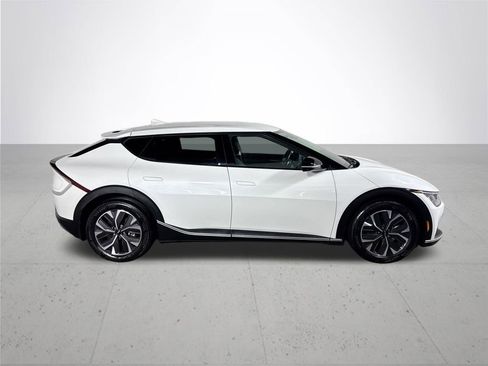 Used 2024 Kia EV6 Light RWD image 6