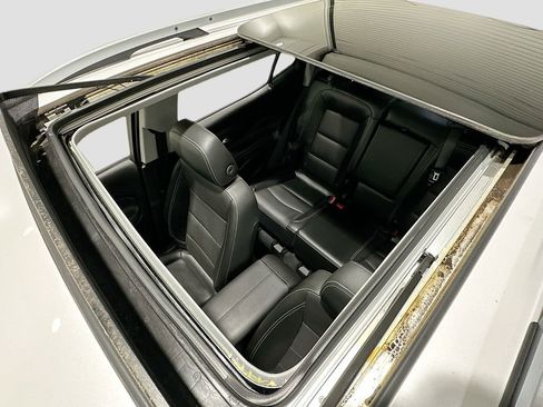 Used 2024 GMC Terrain SLT image 22