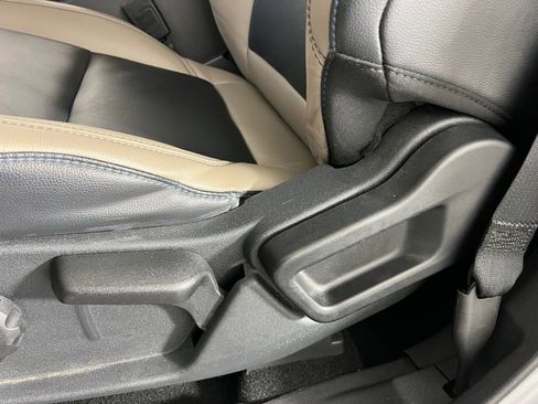 Used 2023 Ford Bronco Wildtrak image 26