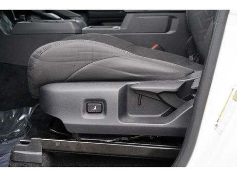 Used 2024 Toyota Tacoma SR image 15