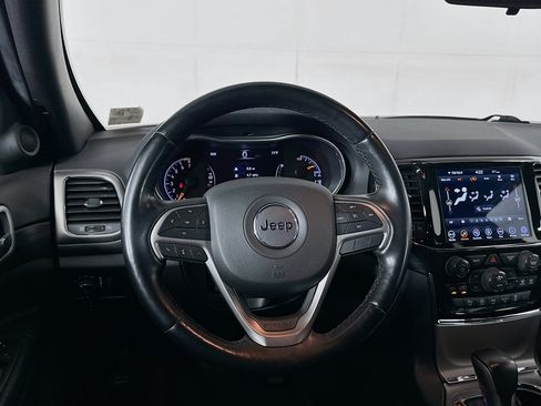 Used 2021 Jeep Grand Cherokee Laredo X AWD/4WD image 18