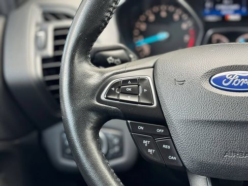Used 2019 Ford Escape SEL AWD/4WD image 9