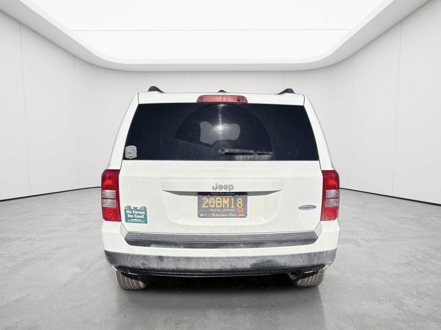 Used 2014 Jeep Patriot Latitude AWD/4WD image 7