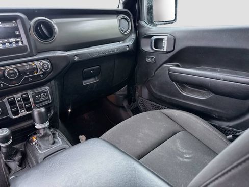 Used 2023 Jeep Wrangler Unlimited w/ Cold Weather Group AWD/4WD image 23