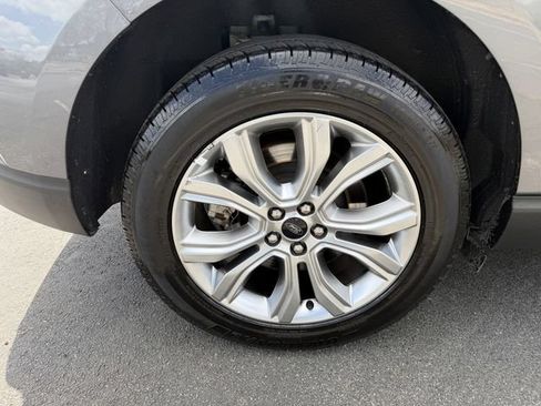 Used 2024 Ford Edge Titanium AWD/4WD image 40