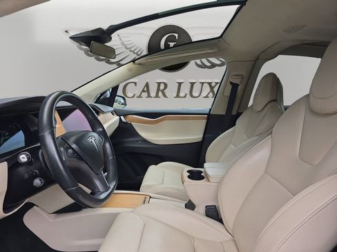 Used 2018 Tesla Model X 75D image 9