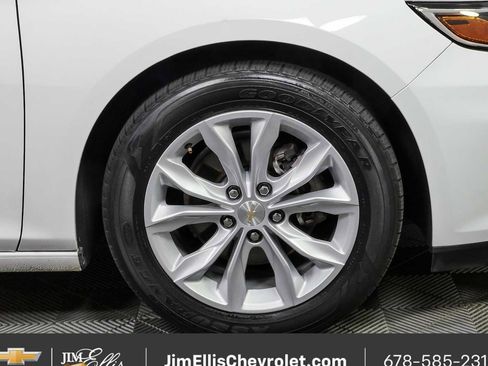 Used 2025 Chevrolet Malibu LT FWD image 35