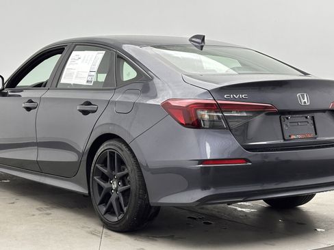 Used 2025 Honda Civic Sport image 5