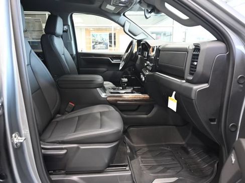 New 2026 GMC Sierra 1500 Elevation w/ Elevation Premium Package AWD/4WD image 13