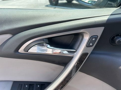 Used 2014 Buick Verano FWD image 14