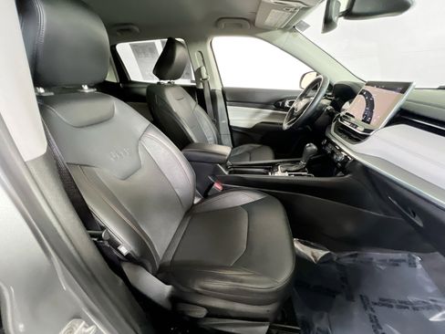 Used 2022 Jeep Compass Limited image 26