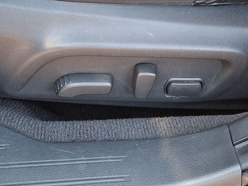 Used 2015 Subaru Legacy 2.5i Limited AWD/4WD image 10