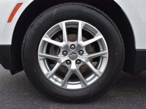 Used 2023 Chevrolet Equinox LT image 17