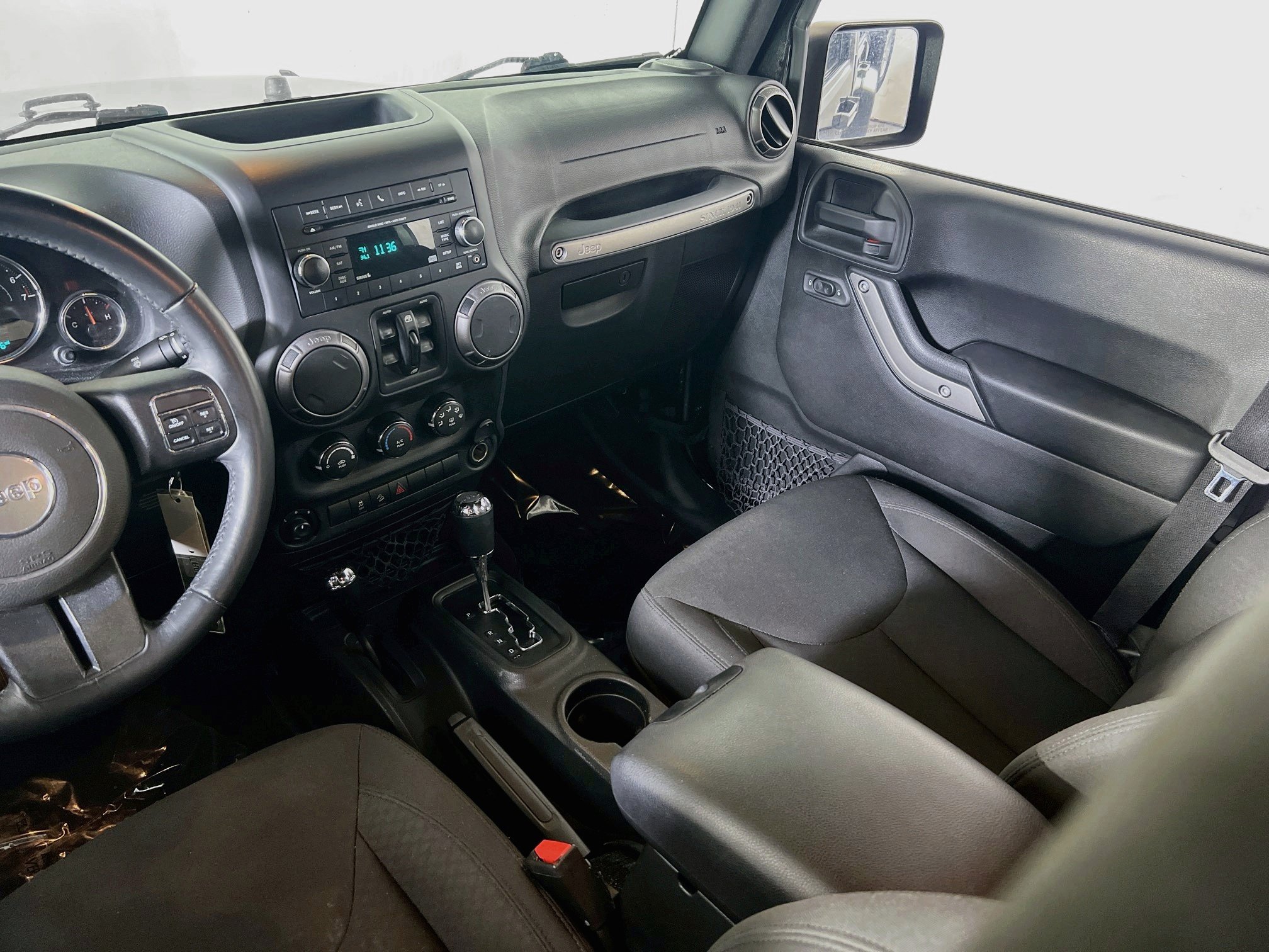 Used 2018 Jeep Wrangler Unlimited Sport S AWD/4WD image 19