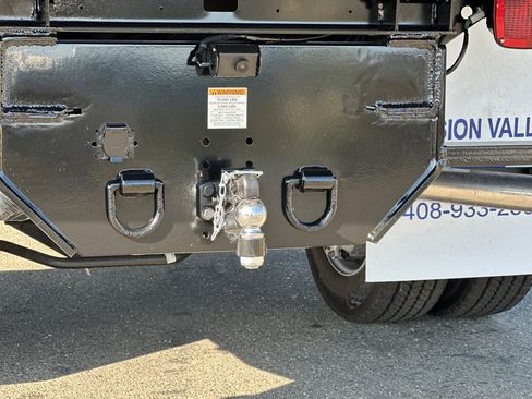 New 2025 Ford F550 DRW 2D Standard Cab/Cab & Chas image 18