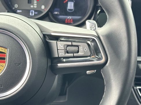 Used 2022 Porsche Macan image 7