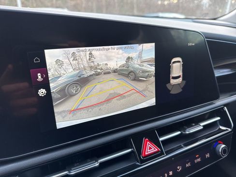 New 2026 Kia Niro EX image 4